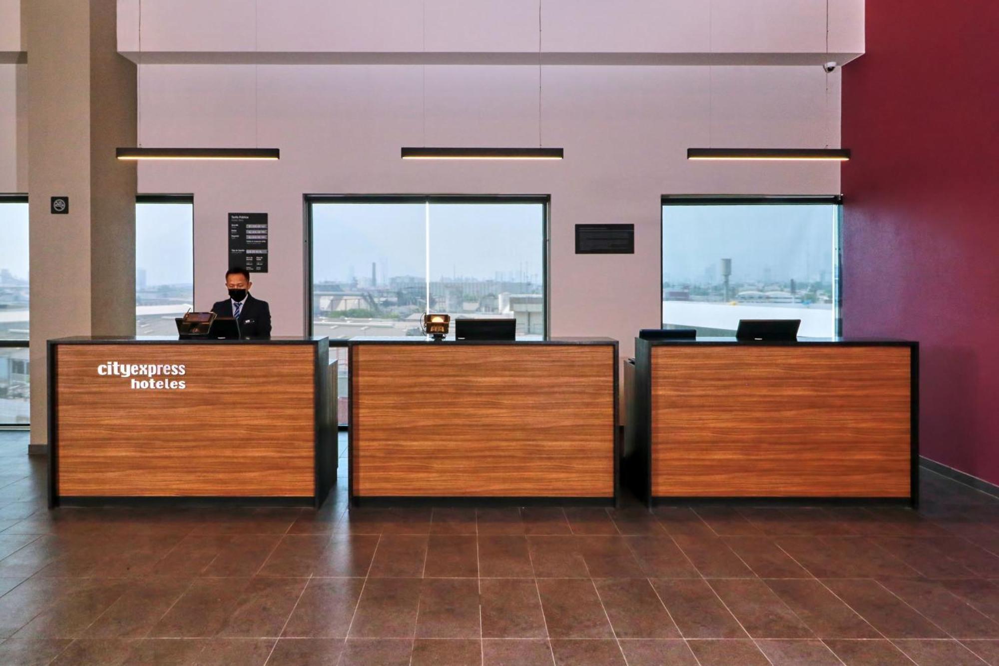 City Express By Marriott Monterrey Universidad Esterno foto